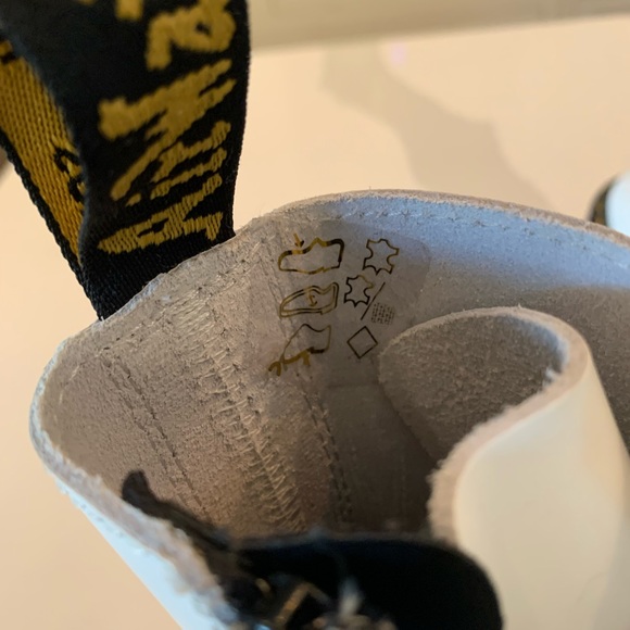 Dr. Martens Jadon White Platform - Picture 6 of 9